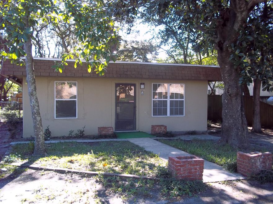 Cute, Cute, cute Florida cottage! Brand new roof Sept 2015. Newly remodeled to include windows in 2012. Why rent when you can own this? Tile in all areas except carpet in living room. Open kitchen/dining area that is separated by breakfast bar. All appliances in place to include a microhood. Lazy susan, plenty of cabinets and Large pantry. Washer & dryer and refridge w/ ice & water in door all are in working order however convey ''as is''. Fresh interior paint. 5 new ceiling fans through out. Nice size fenced backyard to call your own. This will sell quick so take a look today! Please have your offer accompanied by your loan approval letter or proof of funds. Don't wait you will be too late!