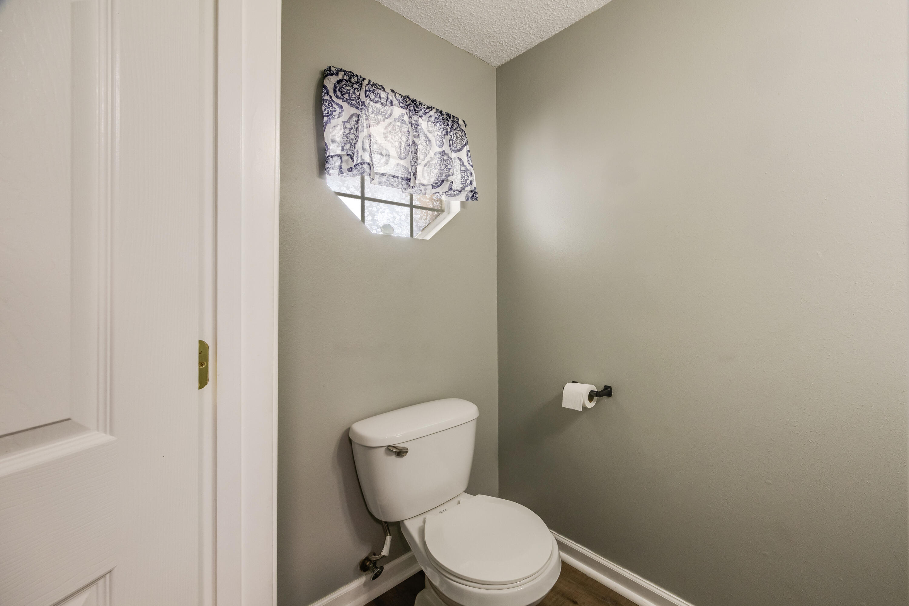 ROLLING PINES - Residential