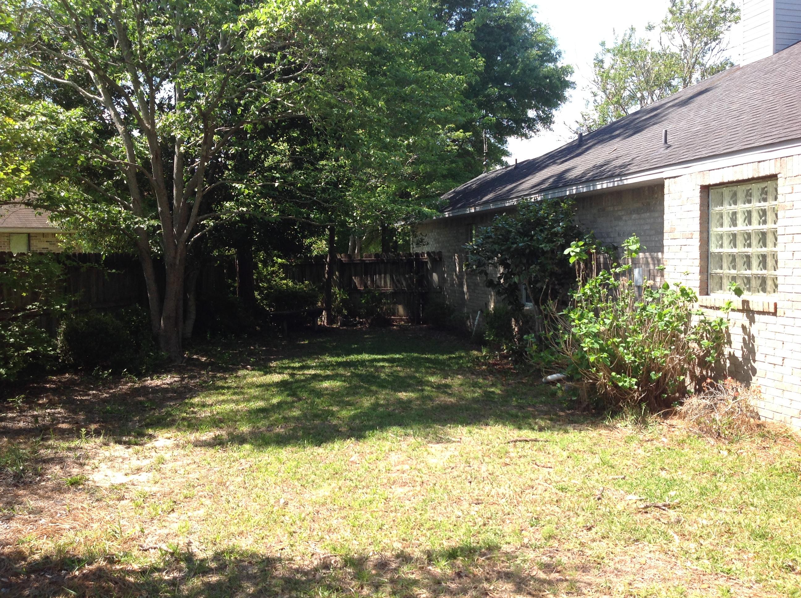 ROCKY BAYOU COUNTRY CLUB ESTATES 7 - Residential