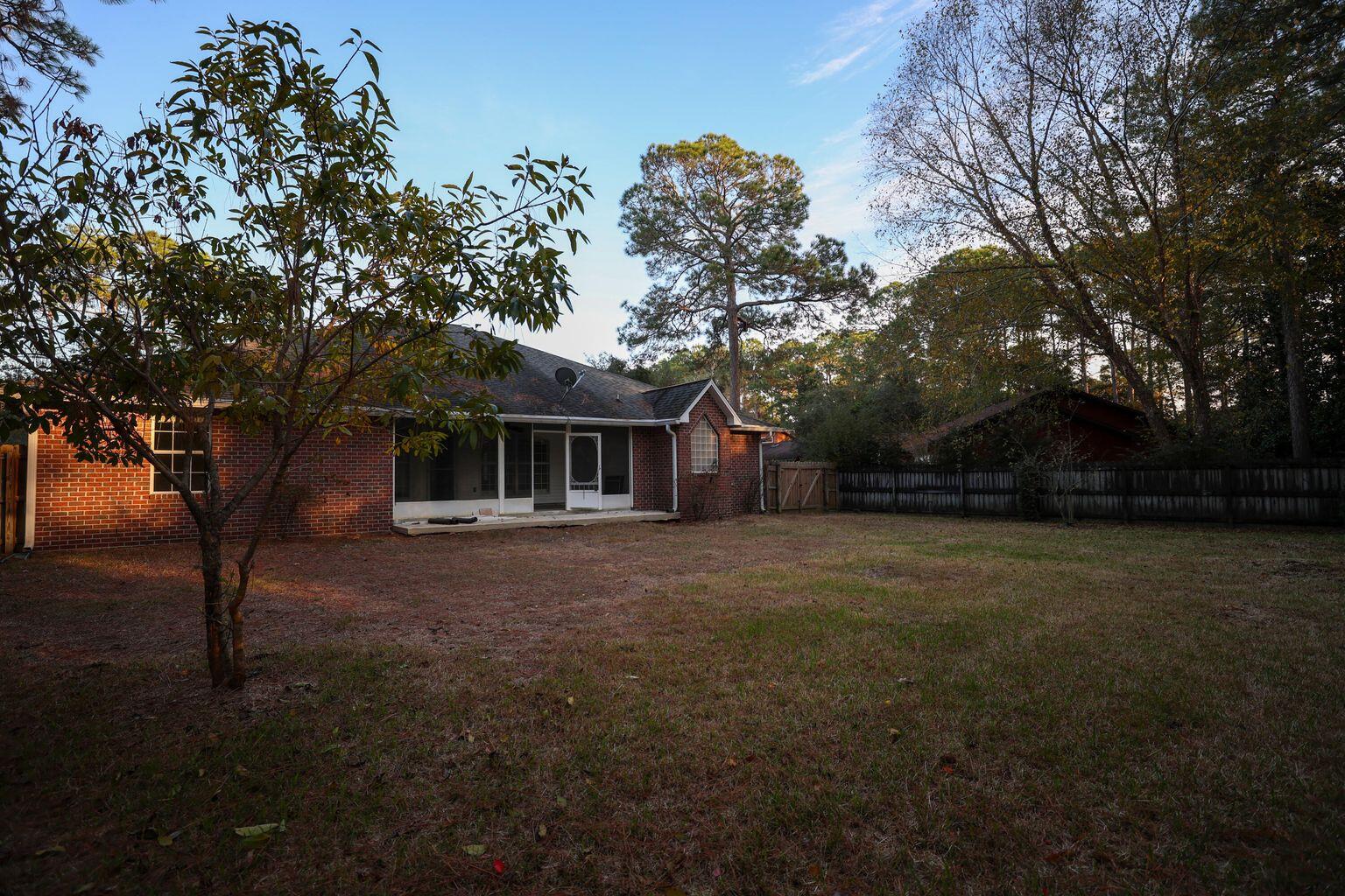 WOODLANDS PH 2 - Residential Lease