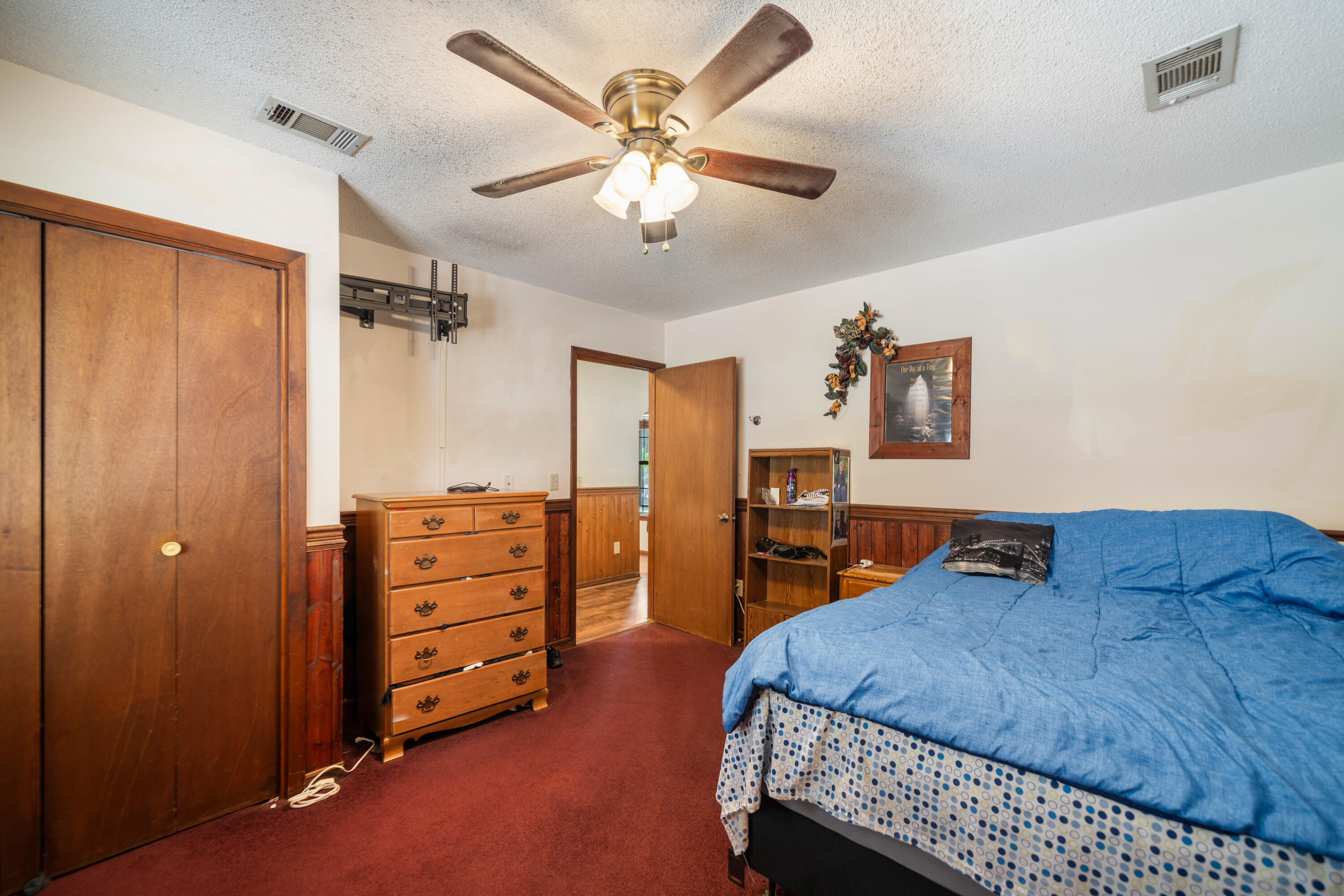 NO RECORDED SUBDIVISION - Residential