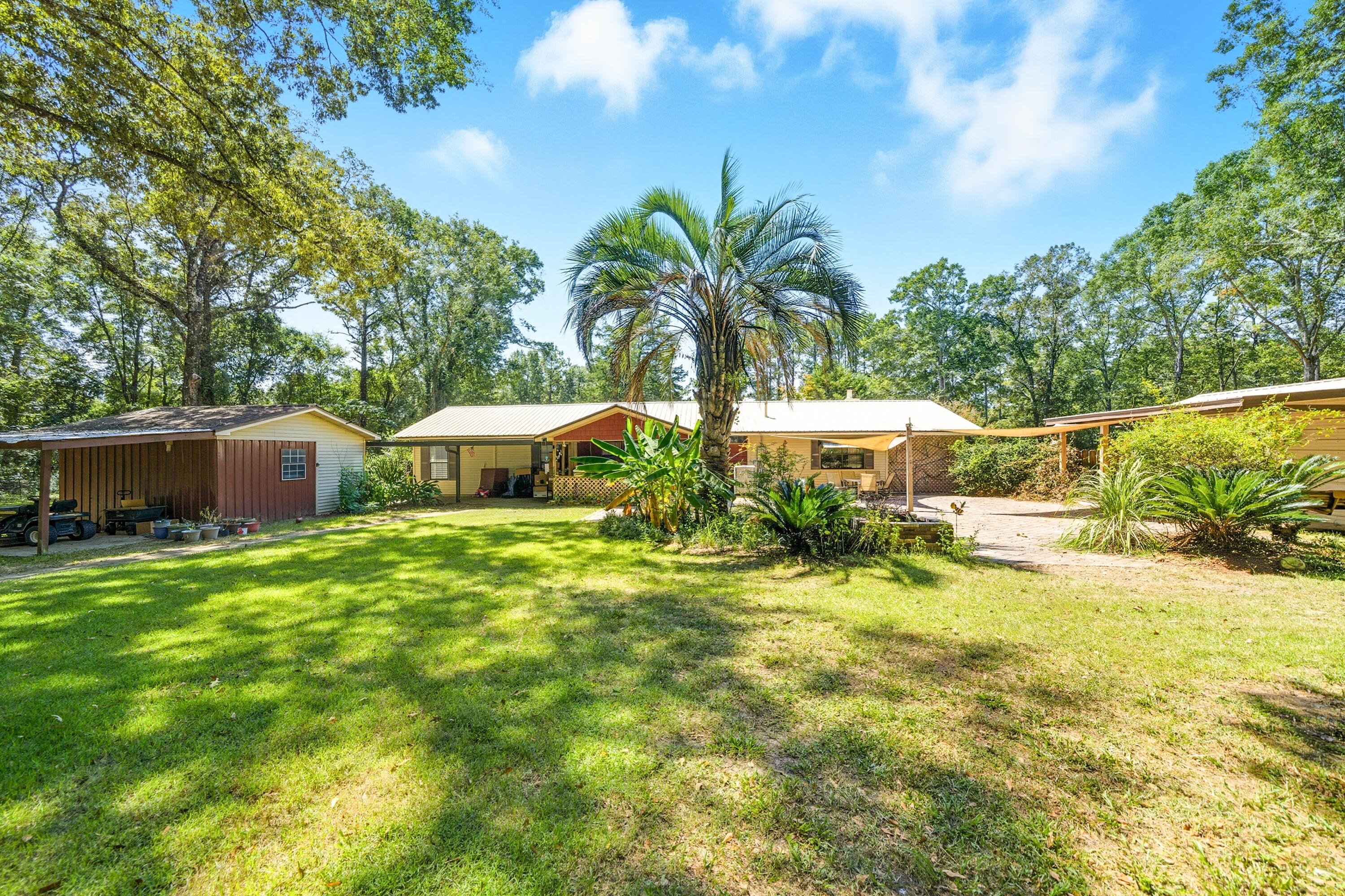 NO RECORDED SUBDIVISION - Residential