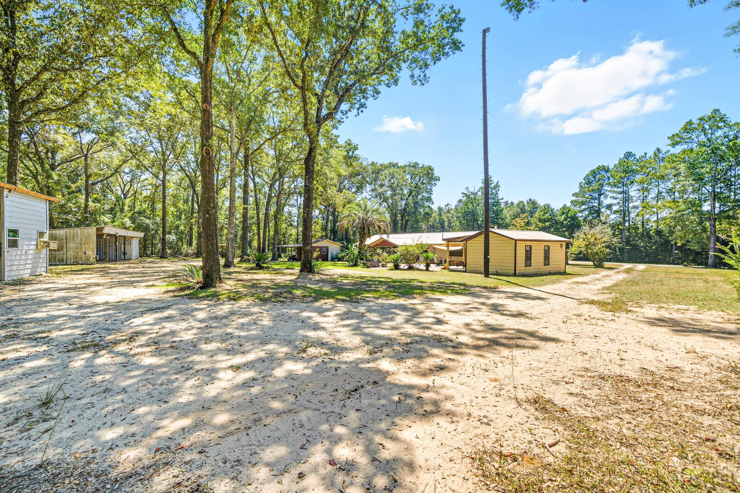 NO RECORDED SUBDIVISION - Residential