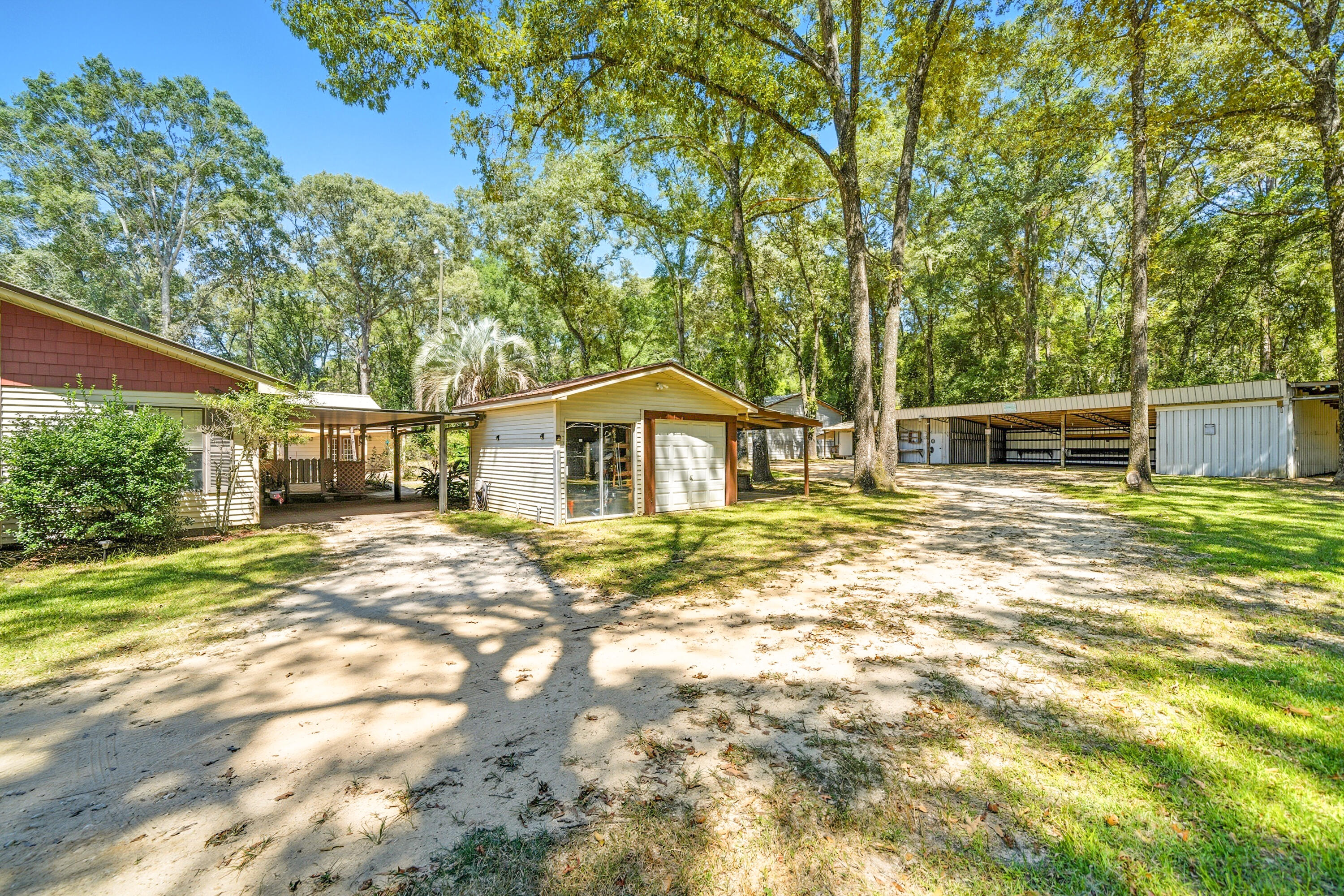 NO RECORDED SUBDIVISION - Residential
