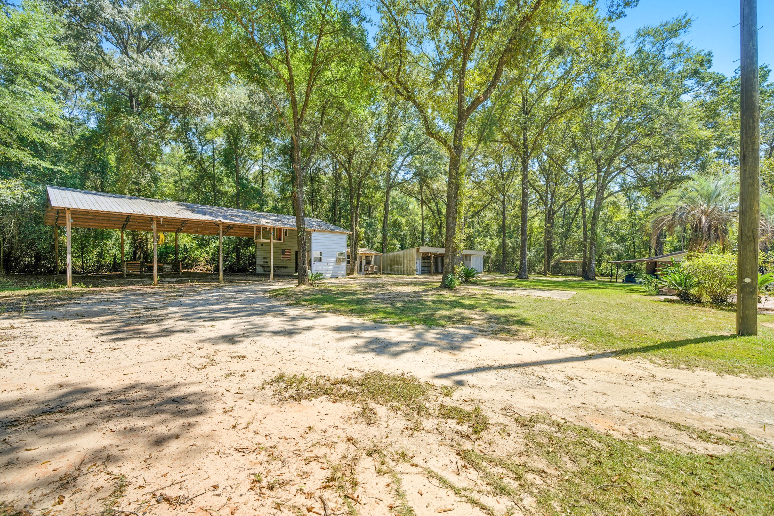 NO RECORDED SUBDIVISION - Residential