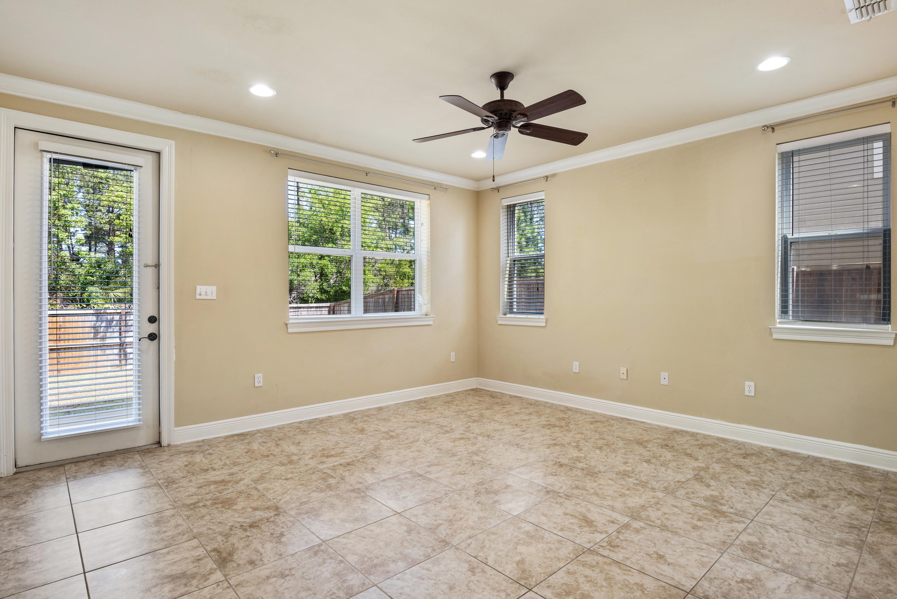 BAYWALK LANDING - Residential