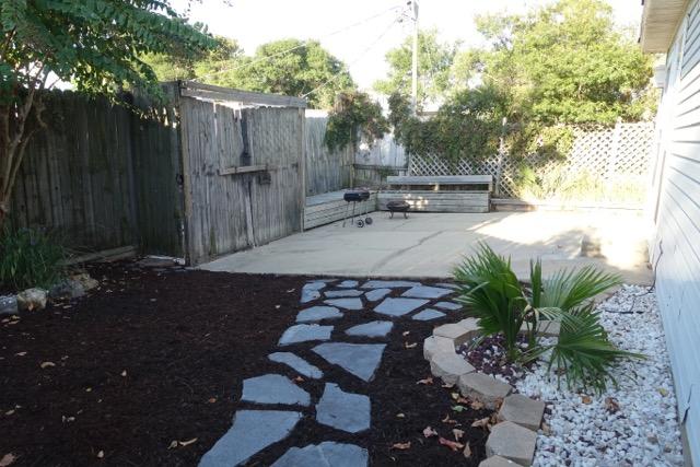 AZALEA GARDENS - Residential