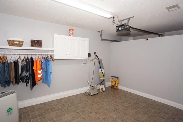 AZALEA GARDENS - Residential