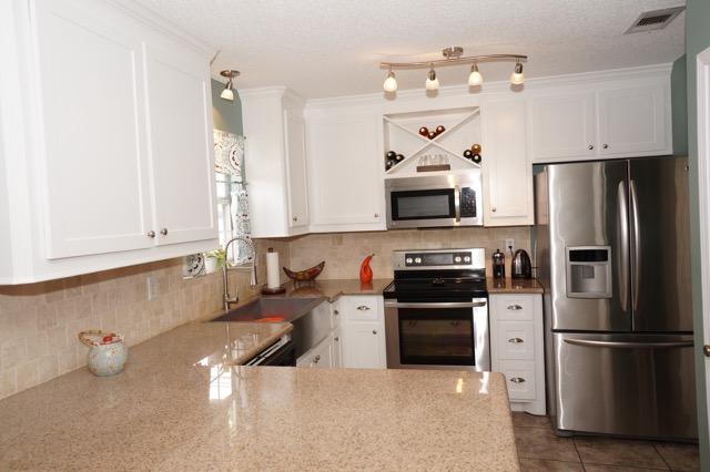 AZALEA GARDENS - Residential