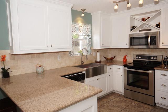 AZALEA GARDENS - Residential