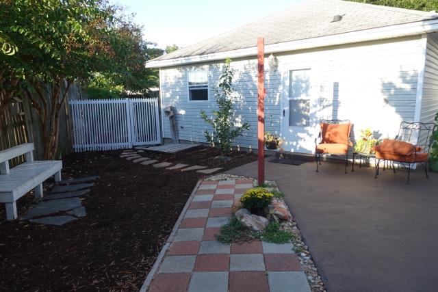 AZALEA GARDENS - Residential