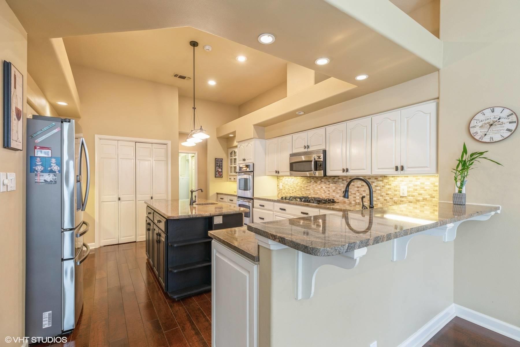 Emerald Bay - Residential