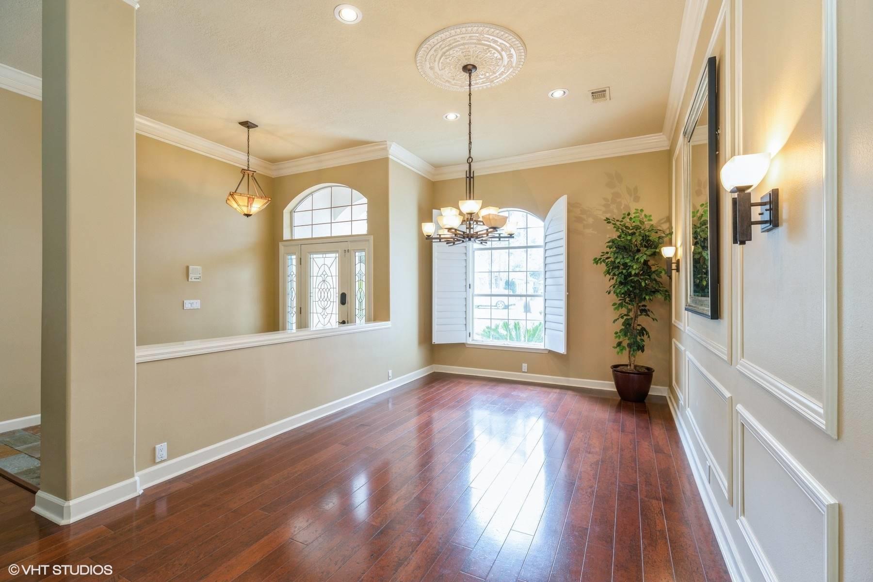 Emerald Bay - Residential