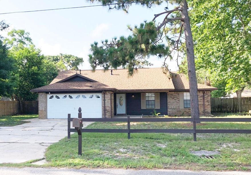 Priced to sell quickly!! Looking for an investment property or need a home close to Hurlburt? This one won't last long! Newly remodeled, including new kitchen appliances, updated bathroom, new carpet and tile, new light fixtures and ceiling fans, freshly painted, new thermostat and updated electrical wiring and much, much more!!! Great location with close proximity to Hurlburt Field, just off Hwy 98. Buyer to verify all measurements.