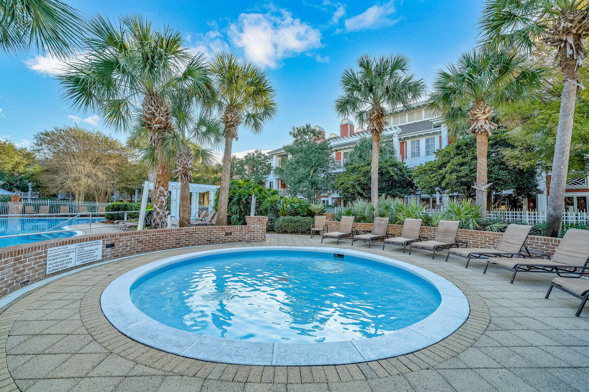 MARKET STREET INN - Residential