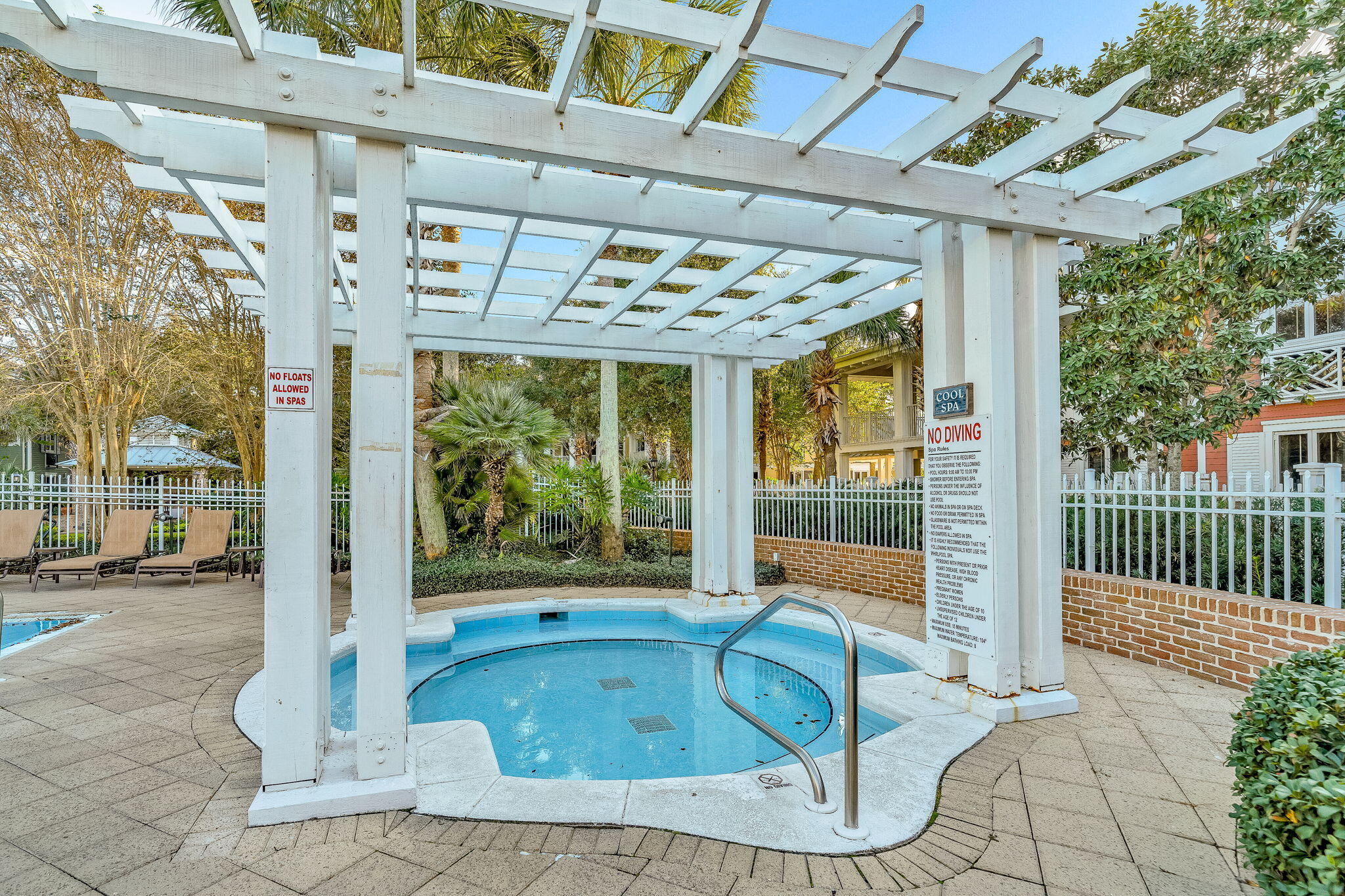 MARKET STREET INN - Residential