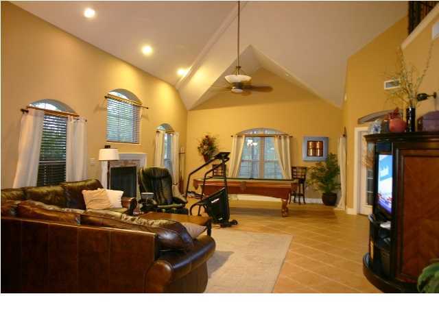 CHARDONNAY ESTATES - Residential Lease