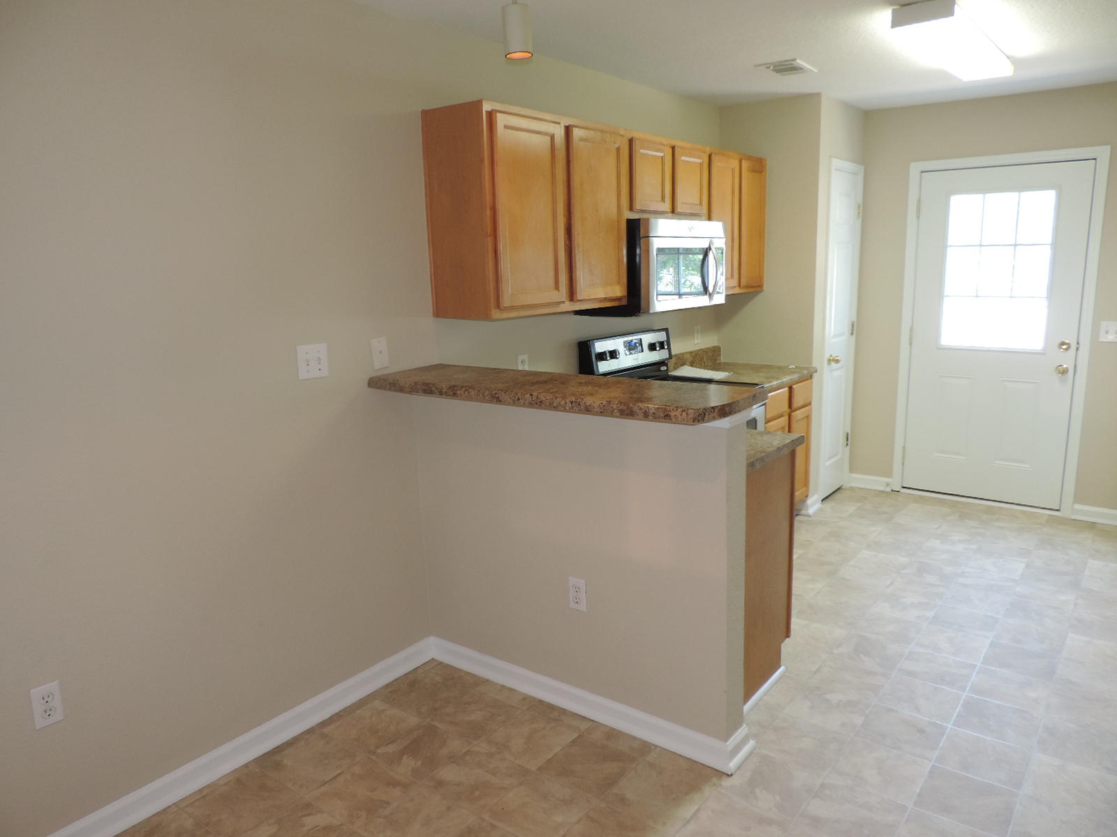 QUAIL HOLLOW - Residential