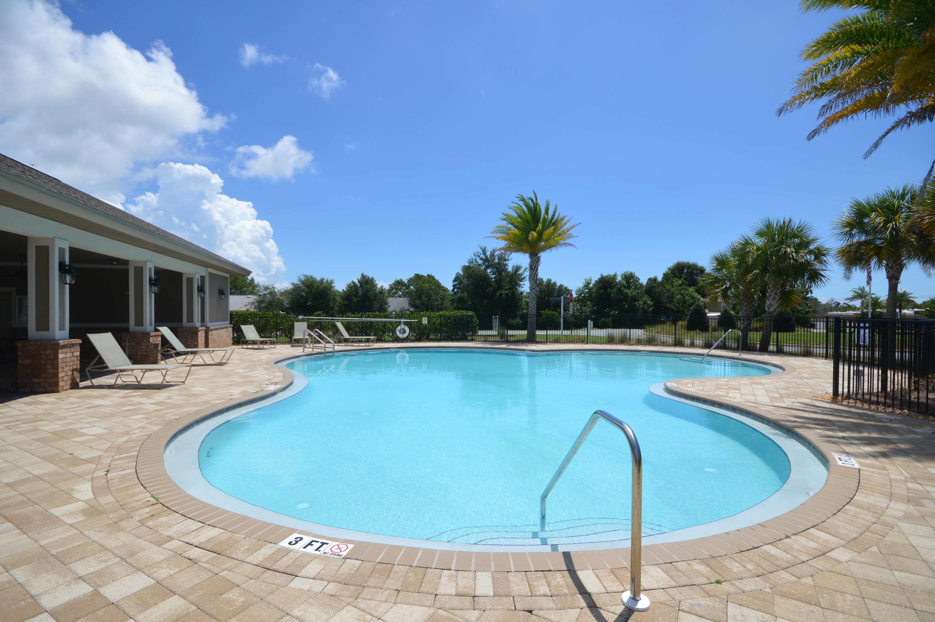 RESERVE POINTE - Residential