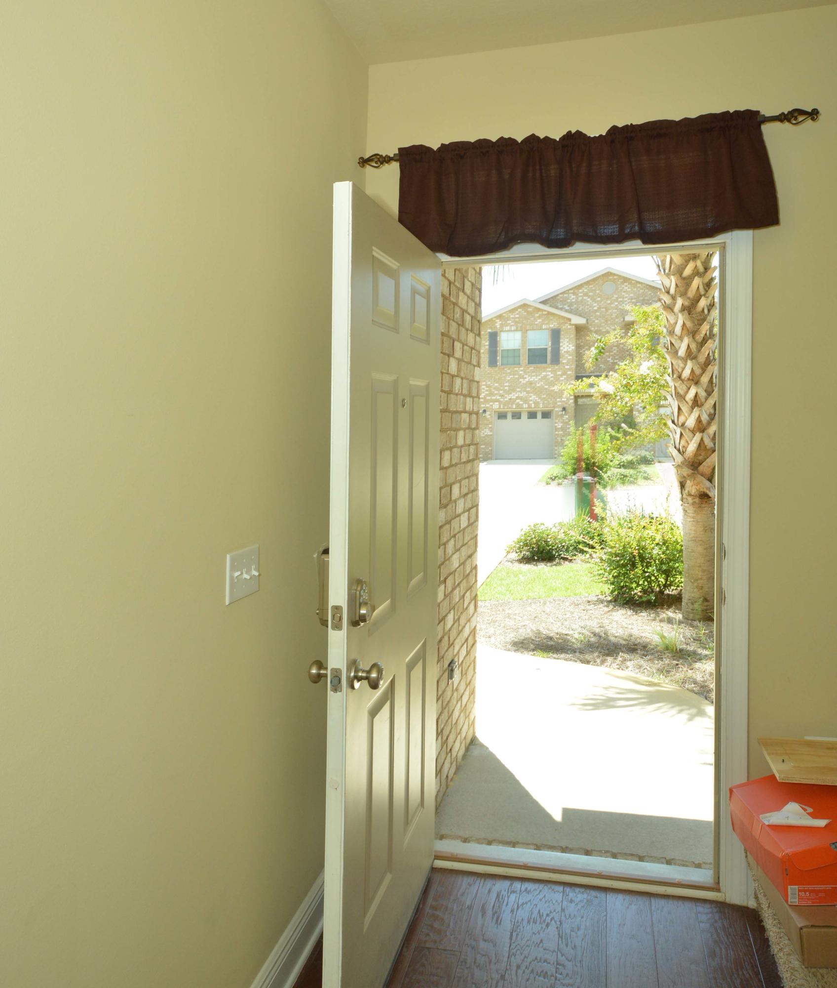 RESERVE POINTE - Residential