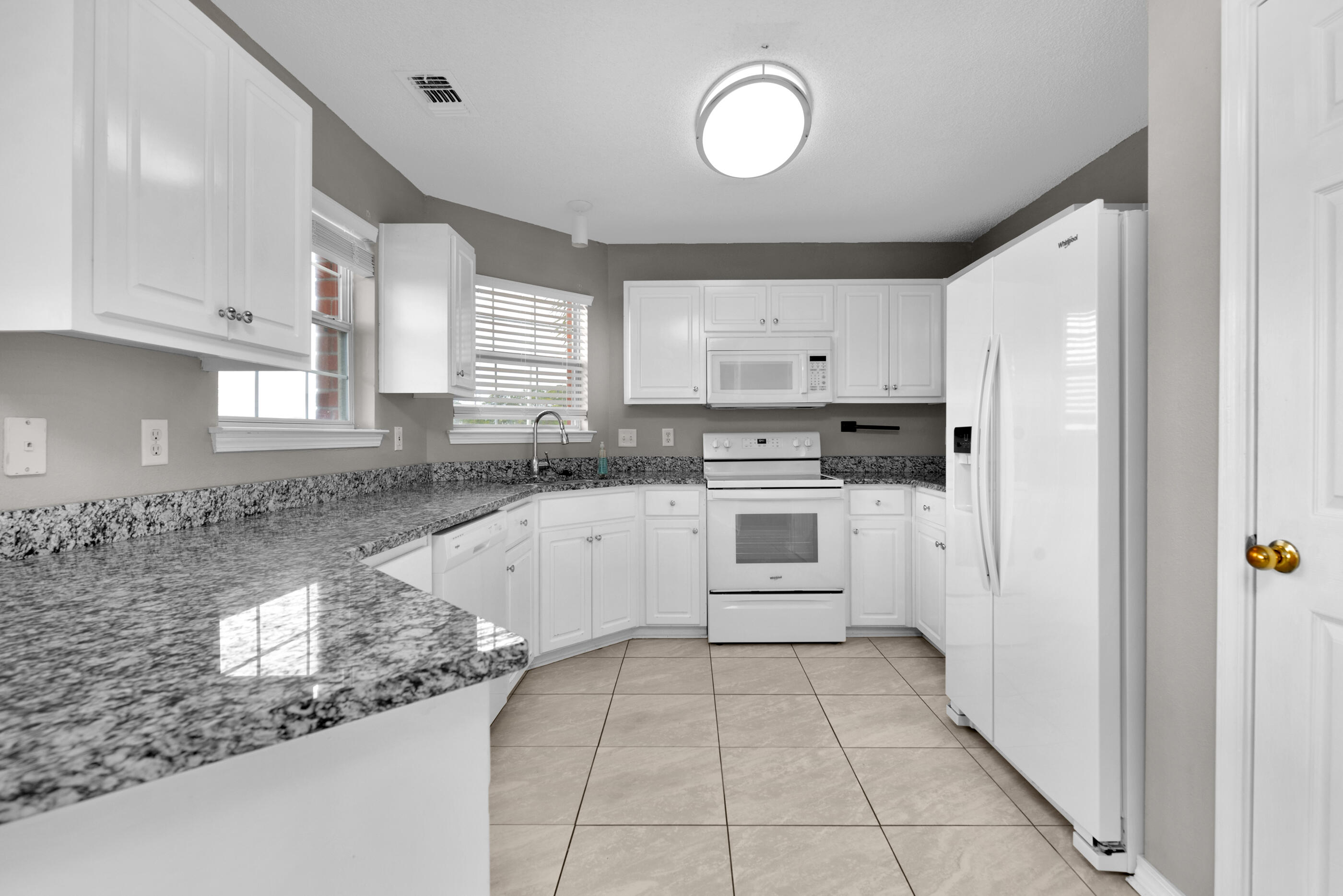MARSH HARBOR - Residential Lease