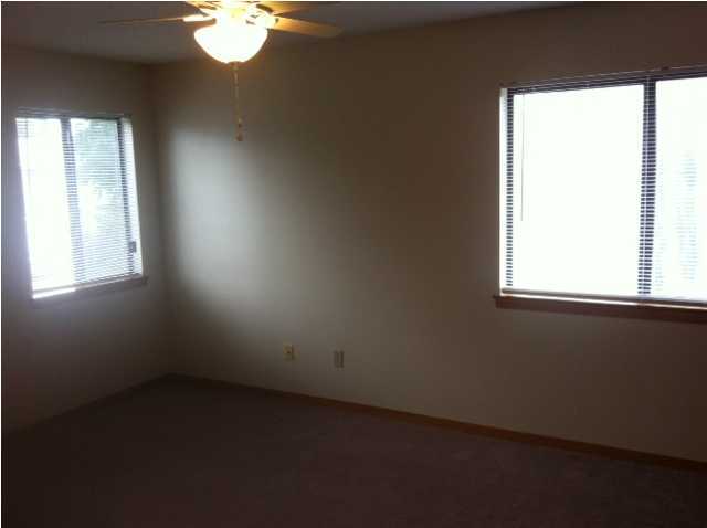 PLANTATION MANOR - Residential Lease