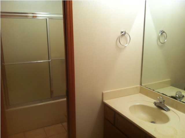 PLANTATION MANOR - Residential Lease