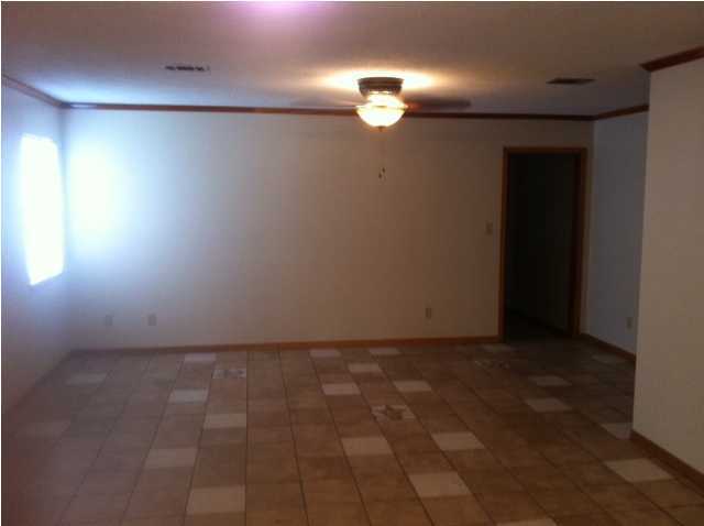 PLANTATION MANOR - Residential Lease