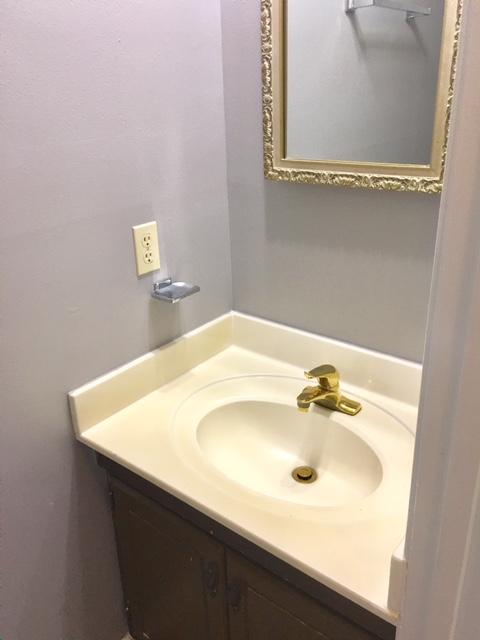 PLANTATION MANOR - Residential Lease