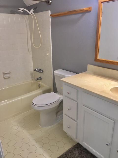 PLANTATION MANOR - Residential Lease