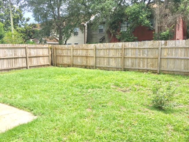 PLANTATION MANOR - Residential Lease