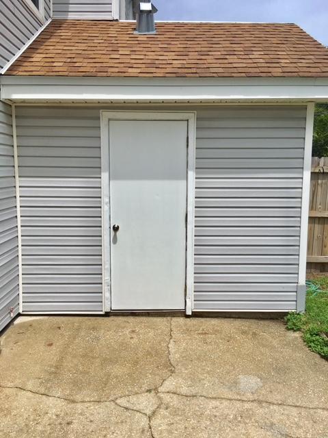 PLANTATION MANOR - Residential Lease