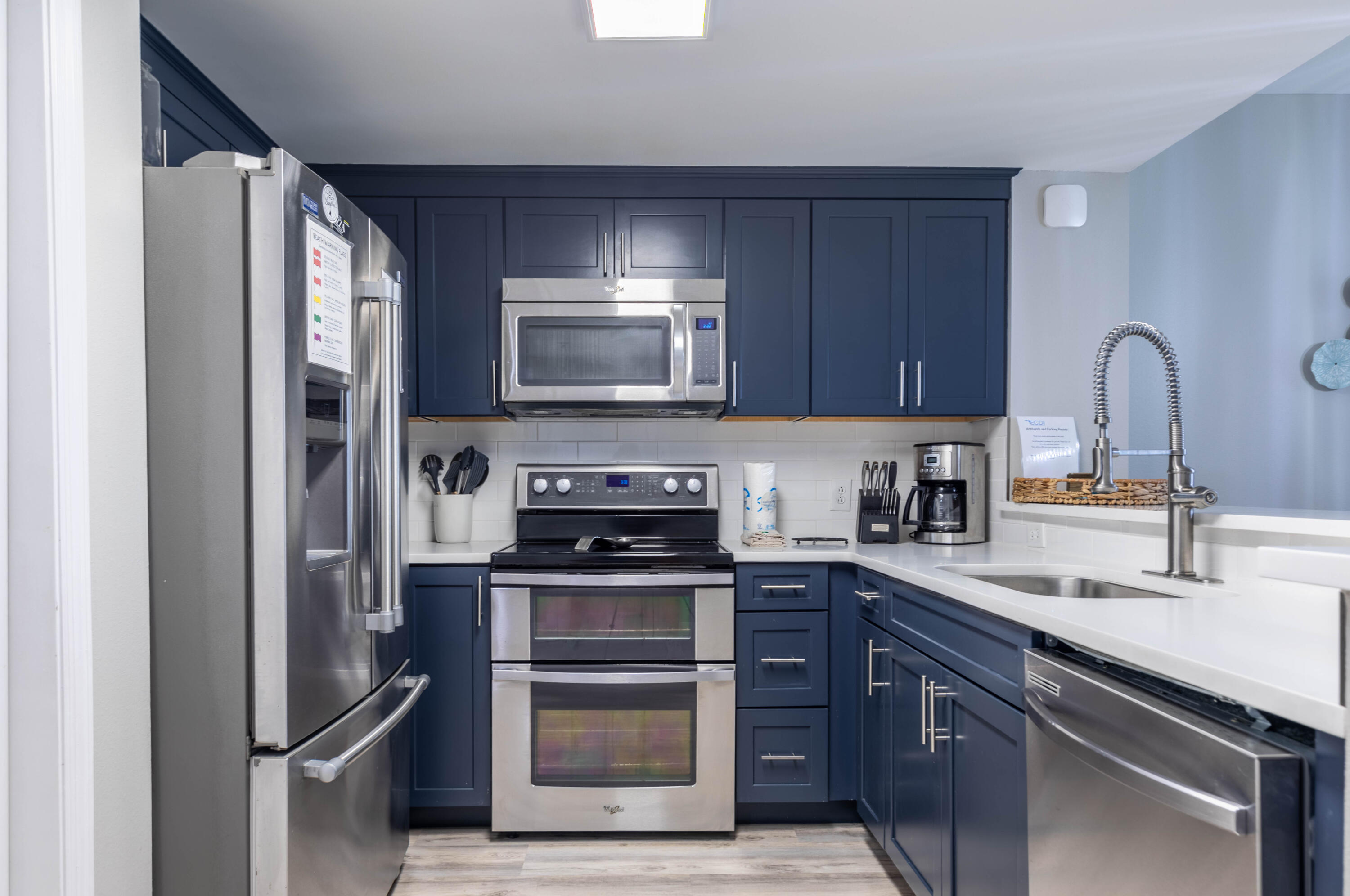 MAJESTIC BEACH TOWERS I - Residential