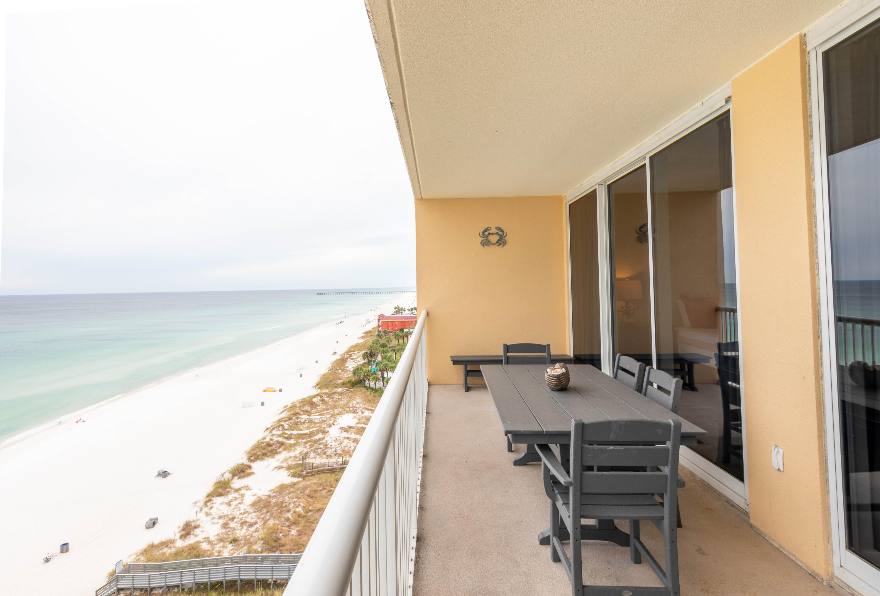 MAJESTIC BEACH TOWERS I - Residential