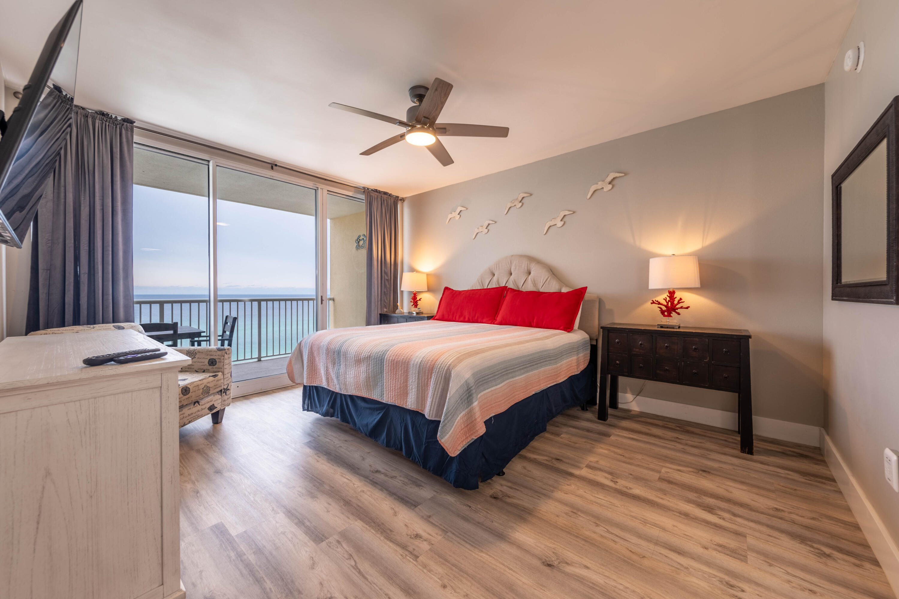 MAJESTIC BEACH TOWERS I - Residential