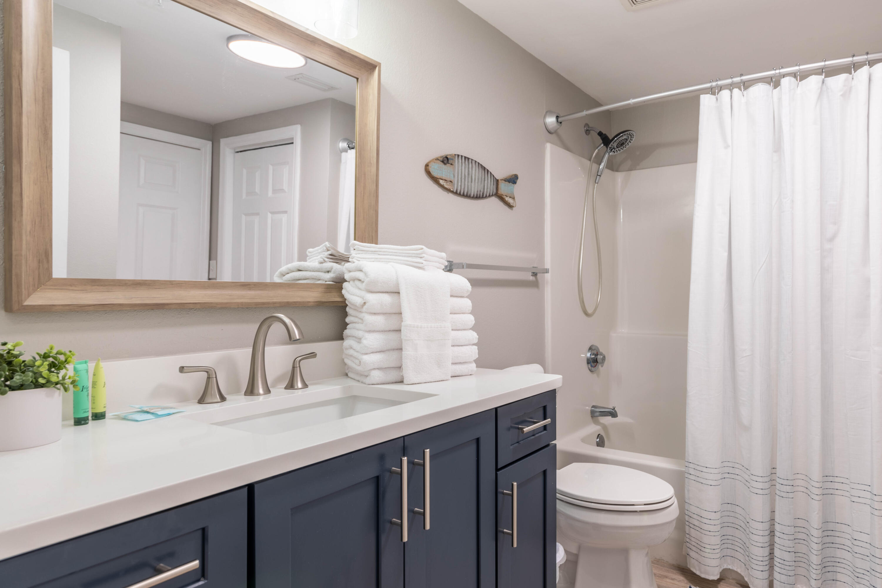 MAJESTIC BEACH TOWERS I - Residential