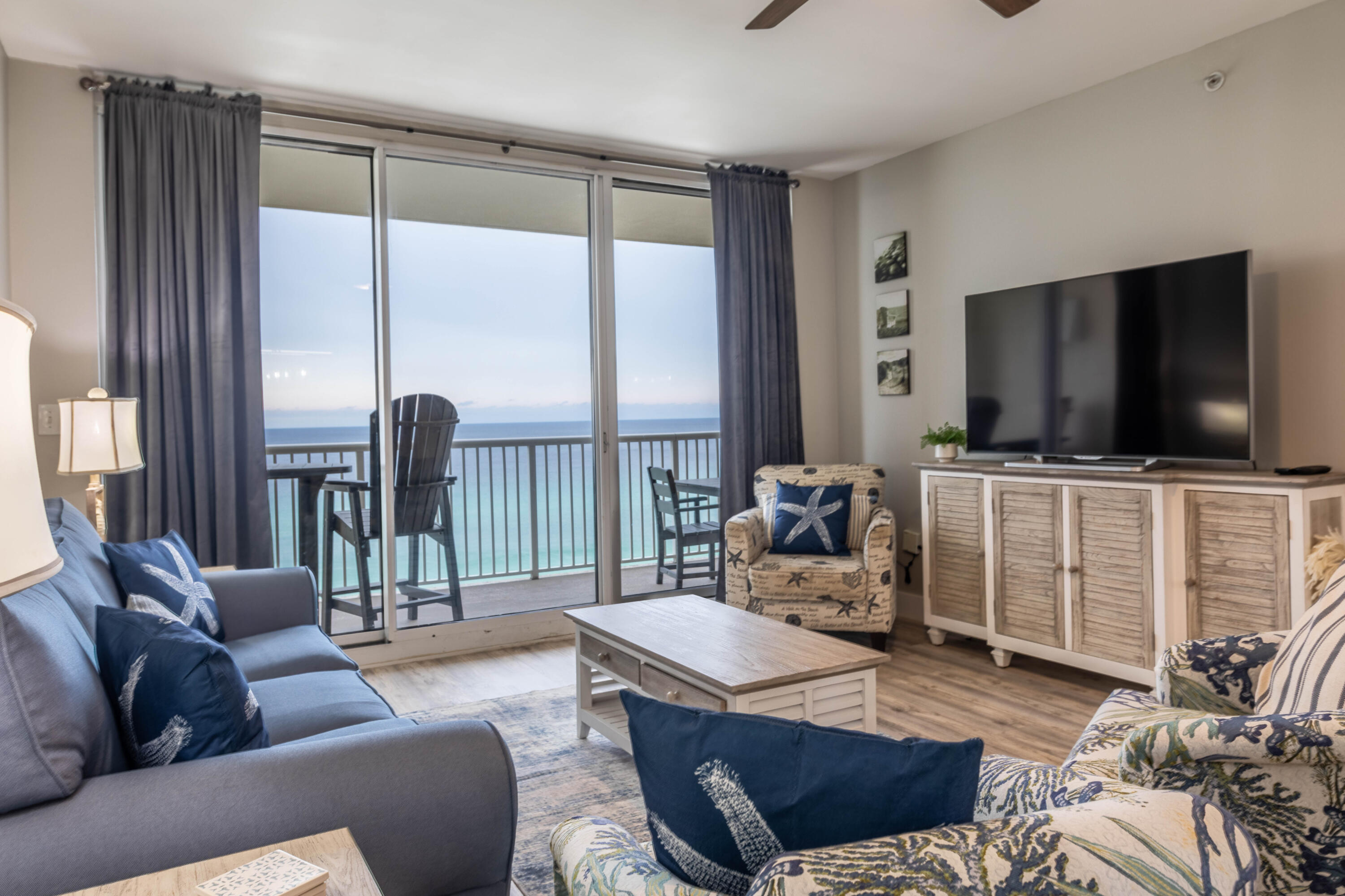 MAJESTIC BEACH TOWERS I - Residential