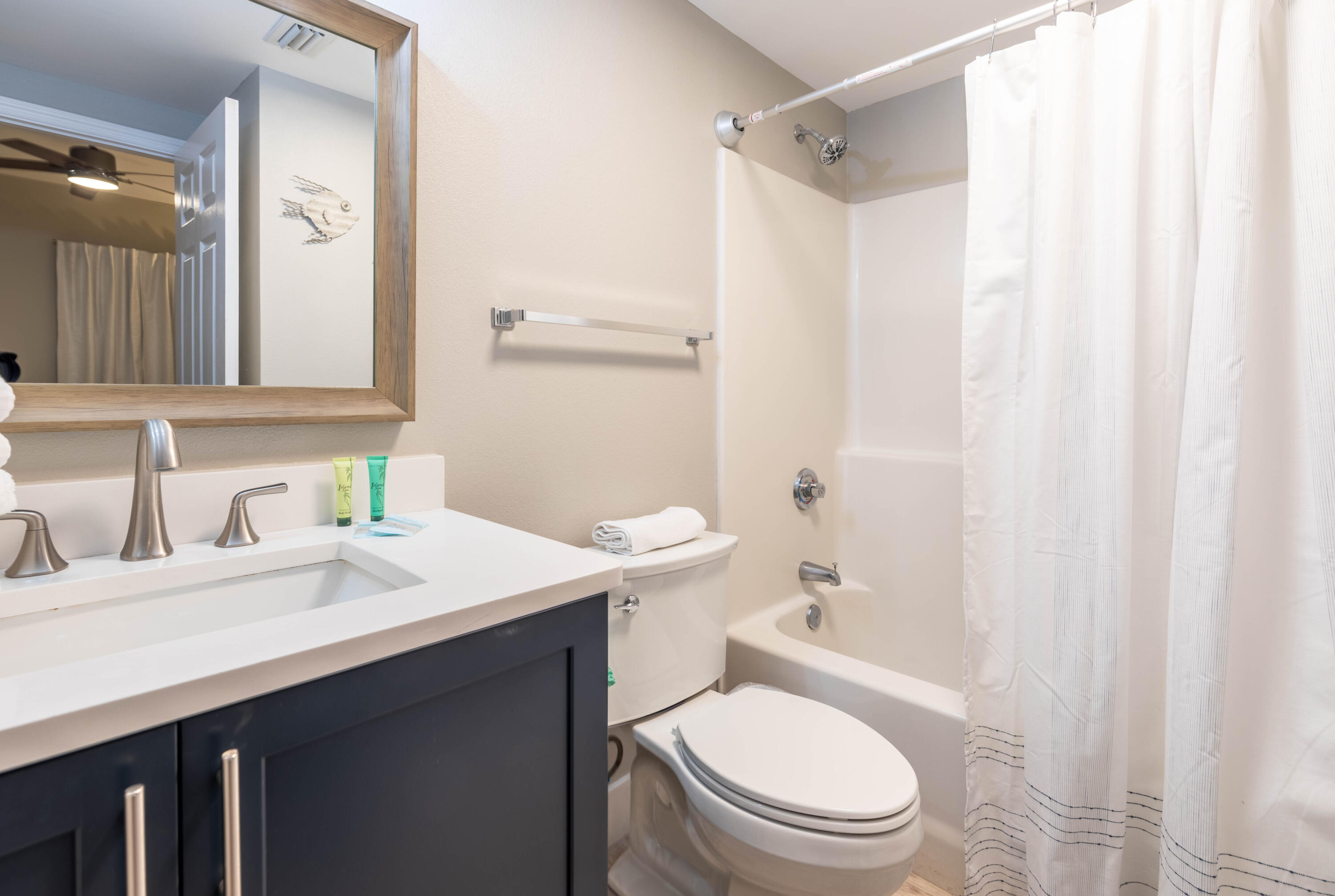 MAJESTIC BEACH TOWERS I - Residential