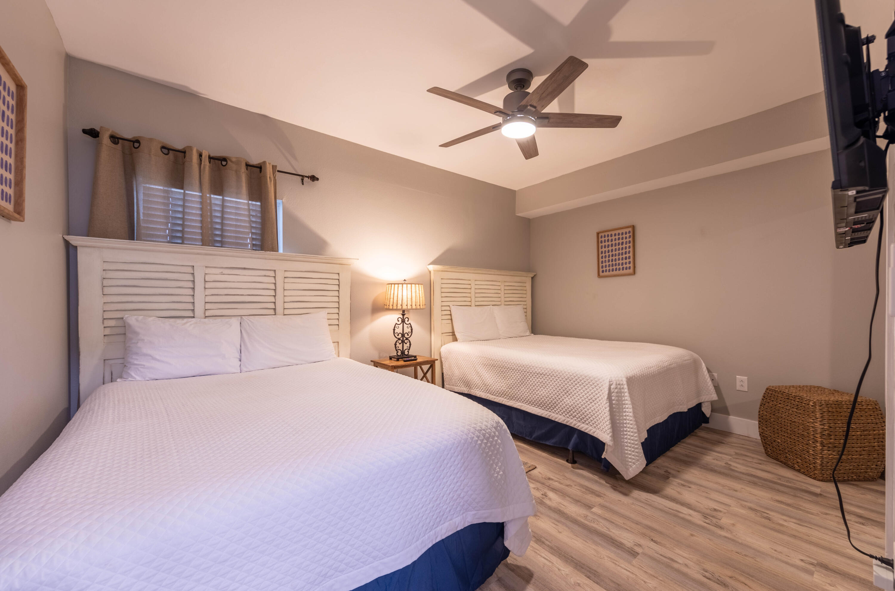 MAJESTIC BEACH TOWERS I - Residential