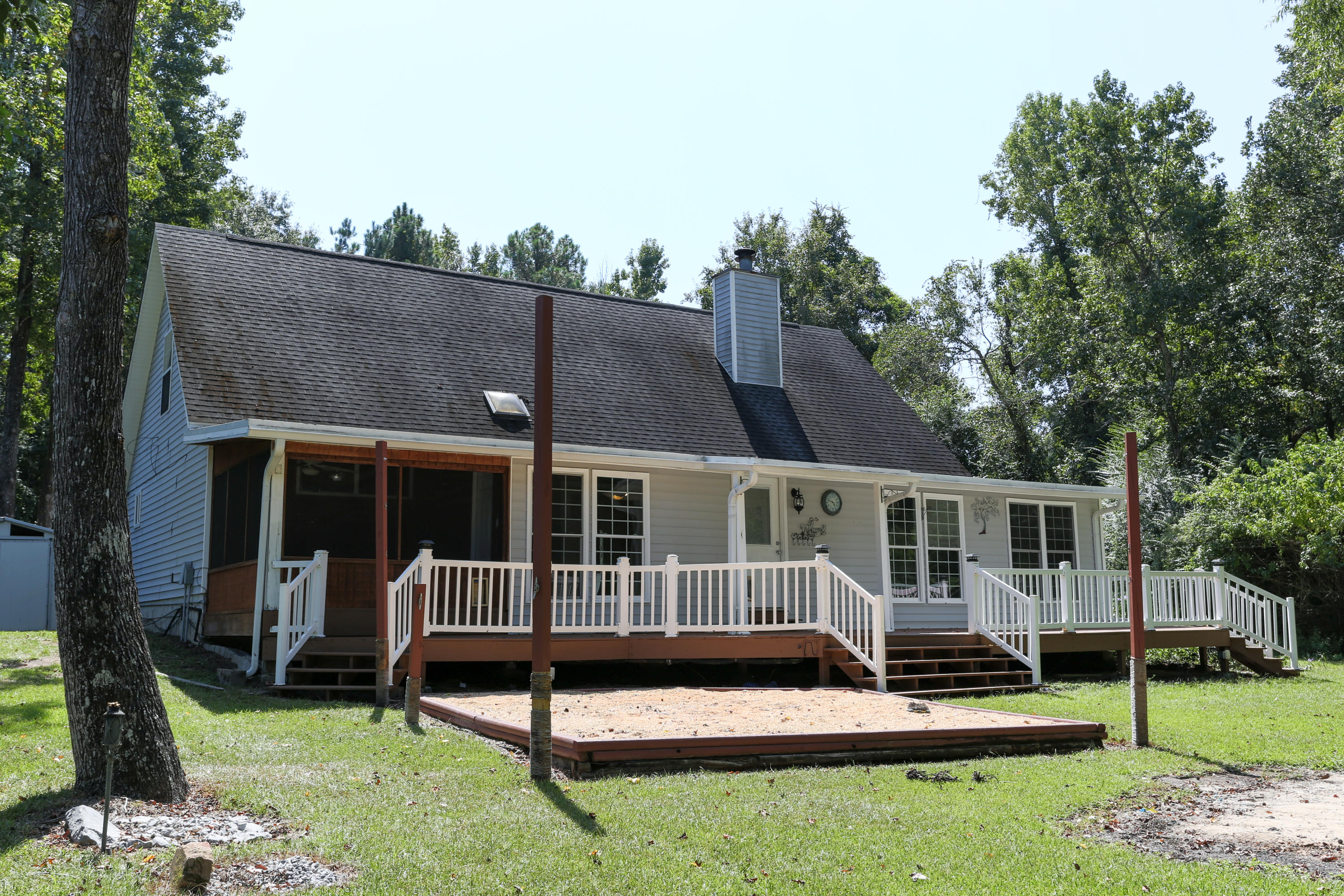 FOXWOOD ESTATES 1 - Residential