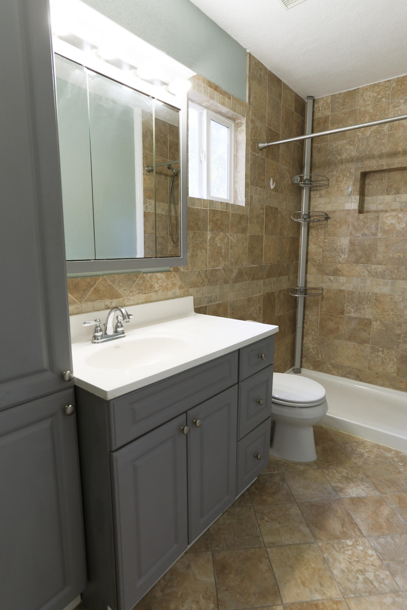 FOXWOOD ESTATES 1 - Residential