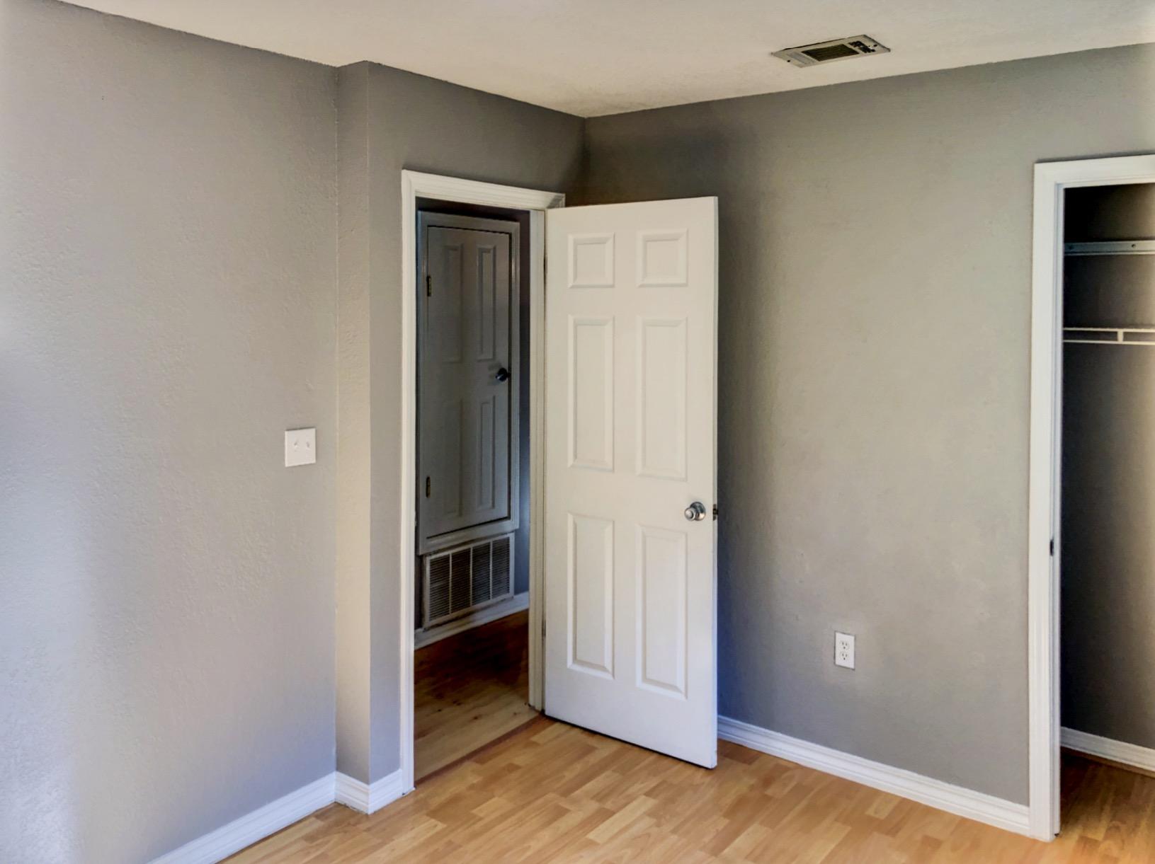 FOXWOOD ESTATES 1 - Residential