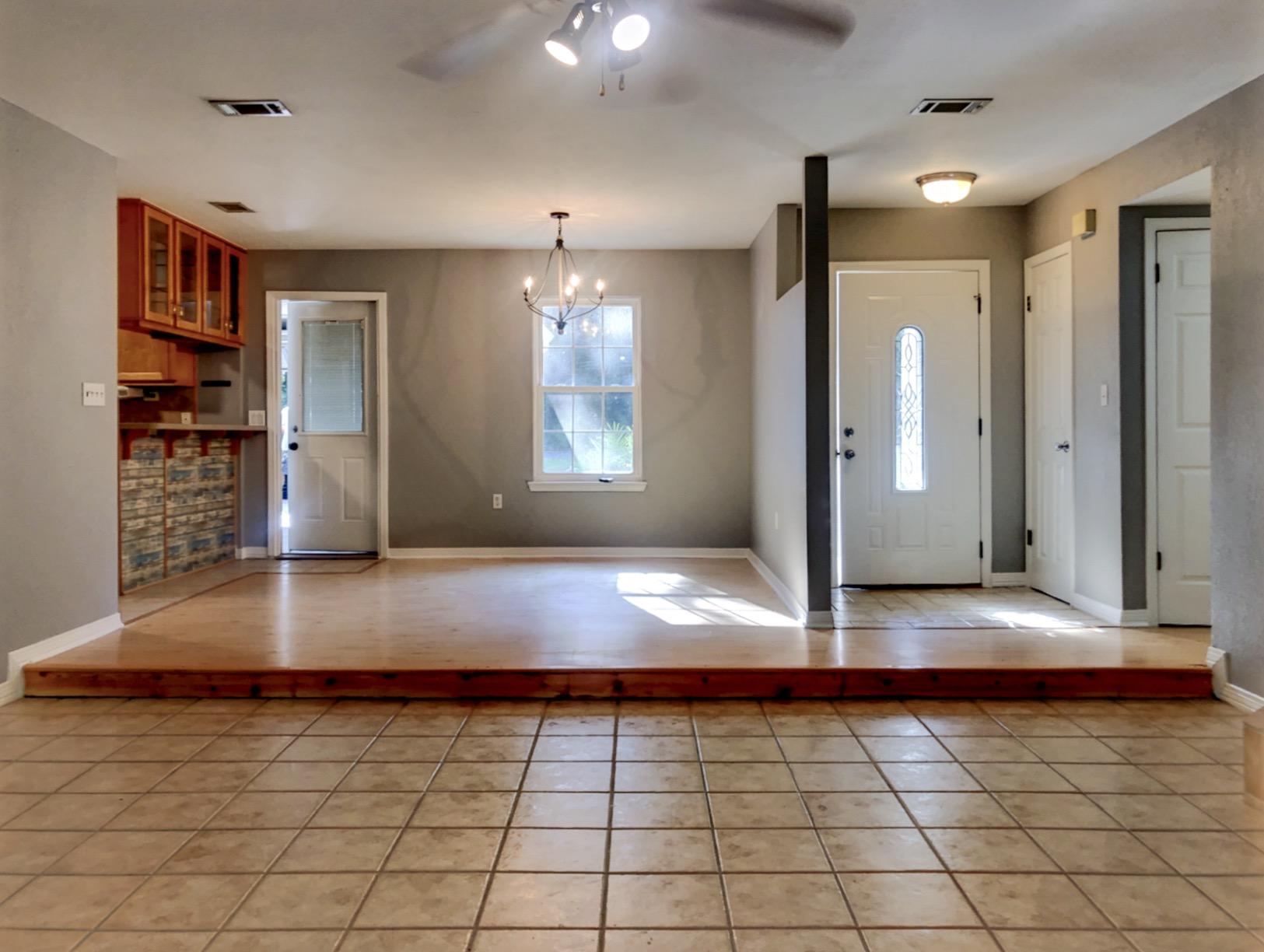 FOXWOOD ESTATES 1 - Residential