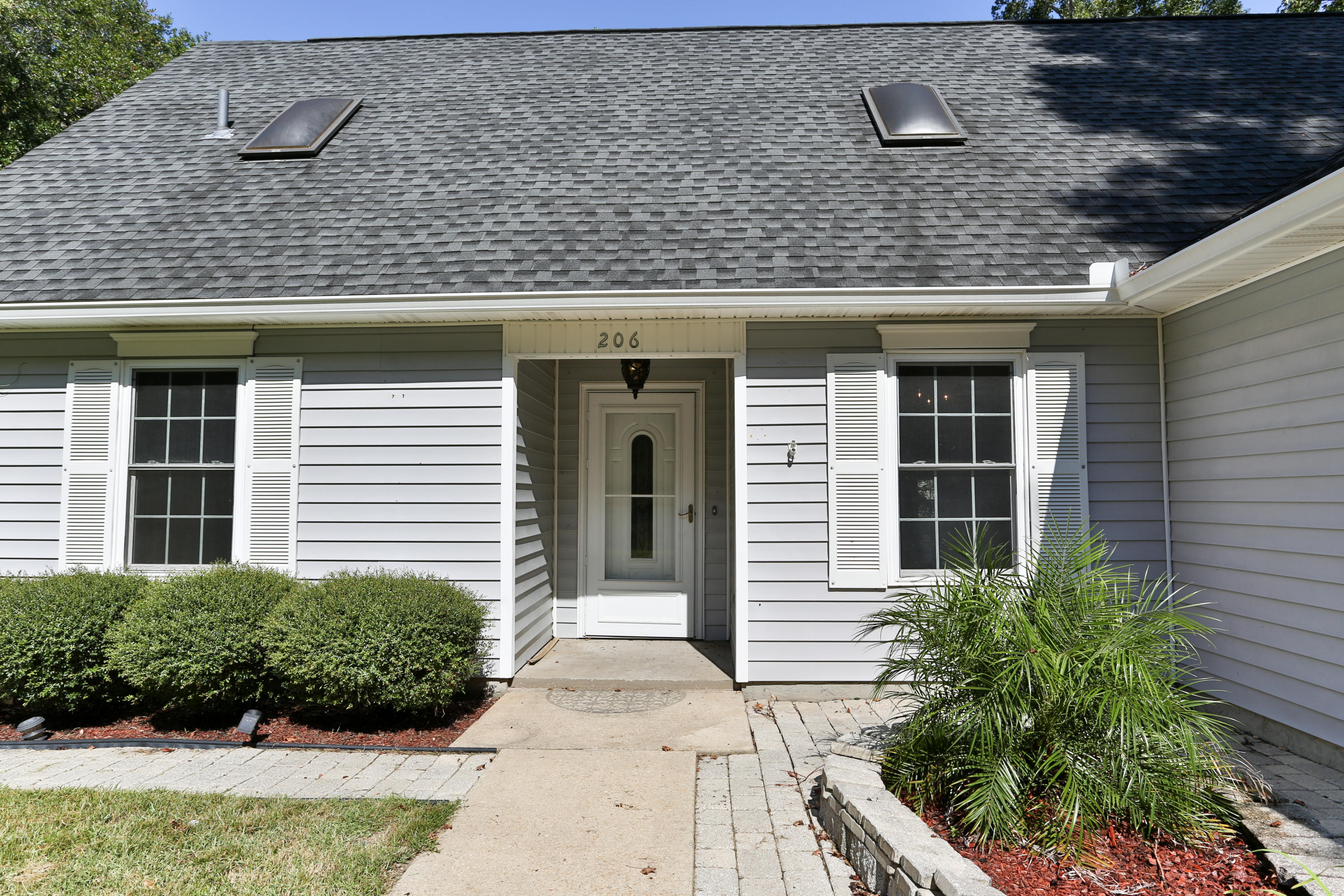 FOXWOOD ESTATES 1 - Residential