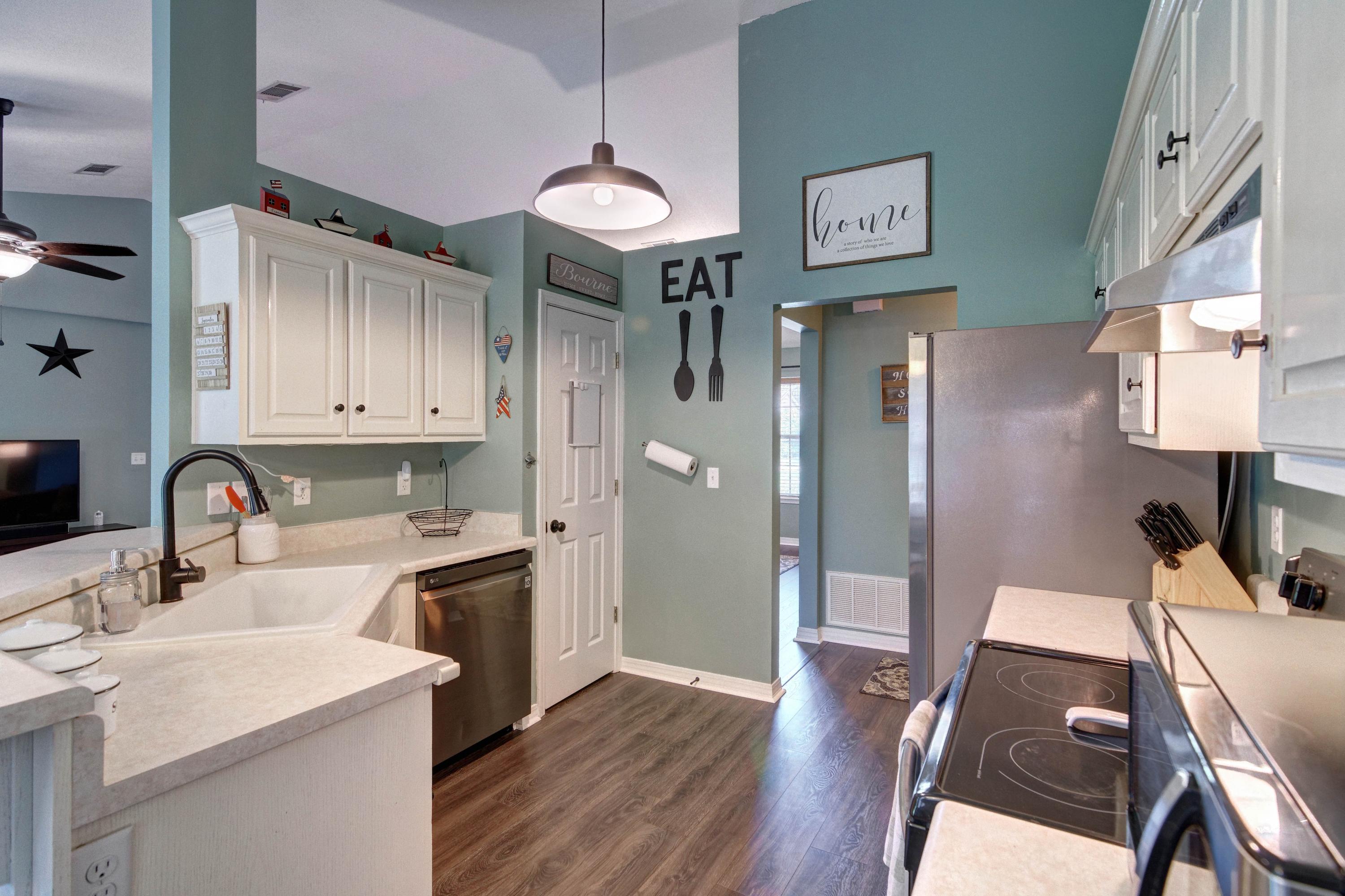 HOLLEY BY THE SEA - Residential