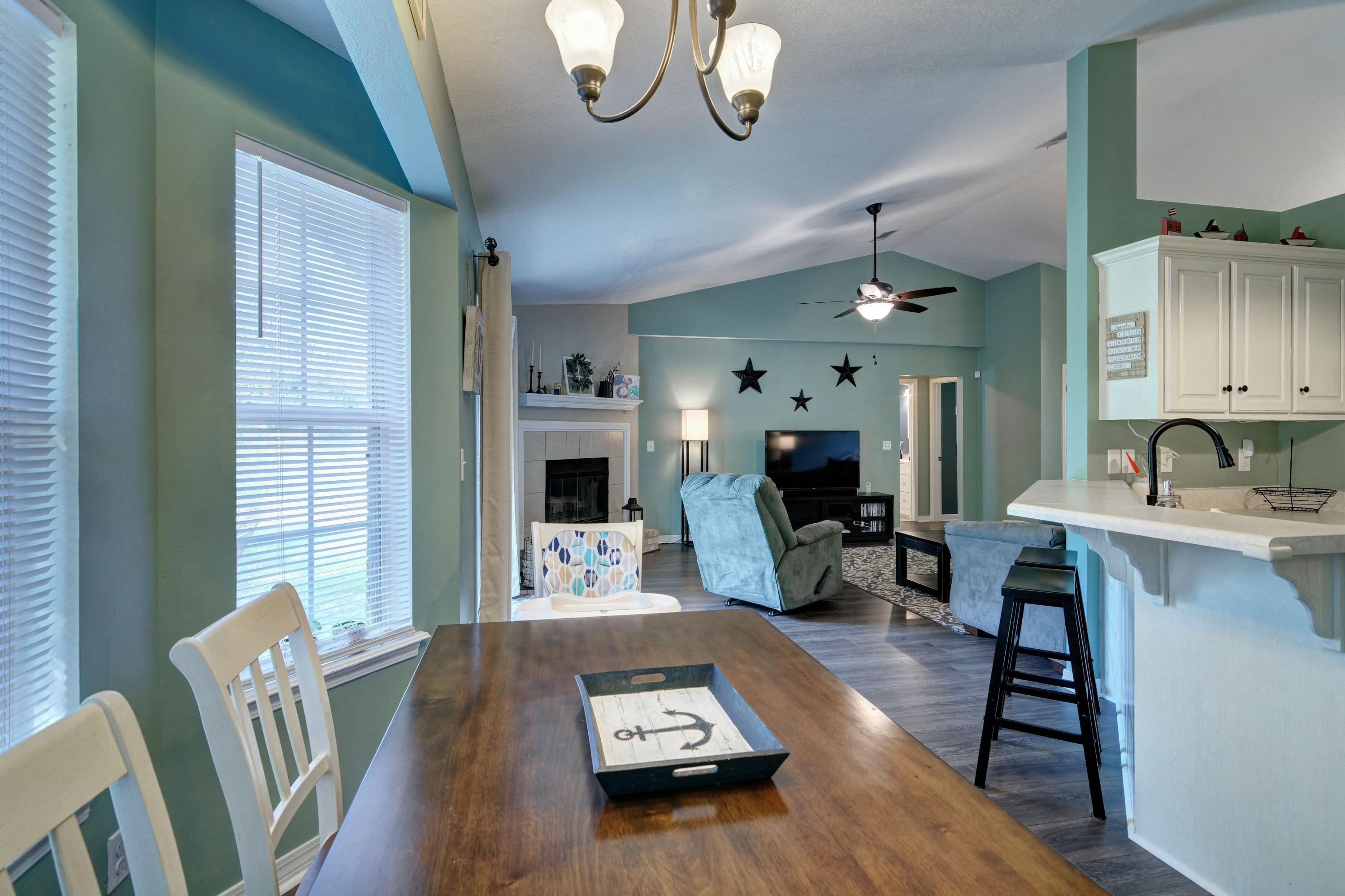 HOLLEY BY THE SEA - Residential