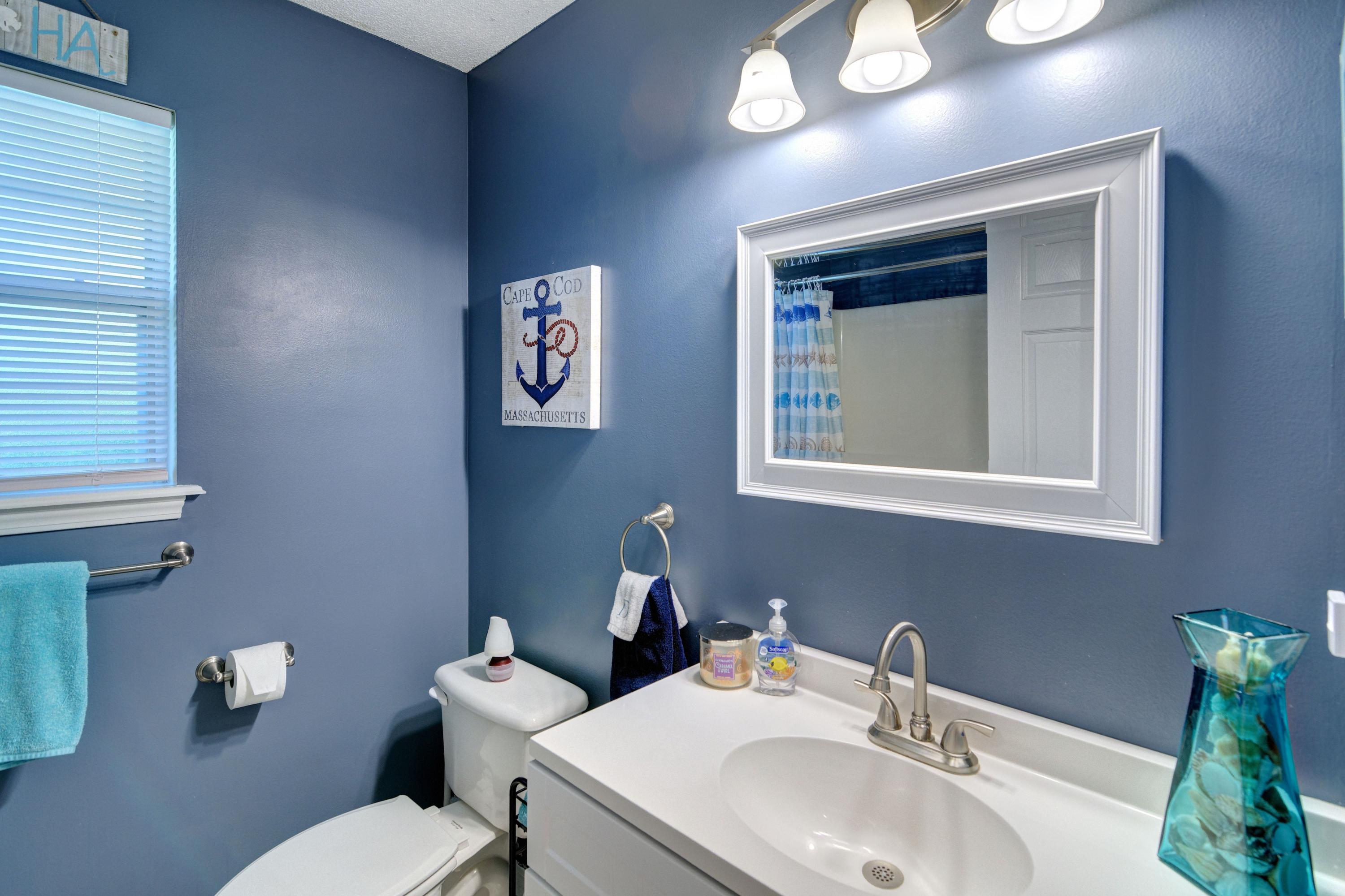 HOLLEY BY THE SEA - Residential