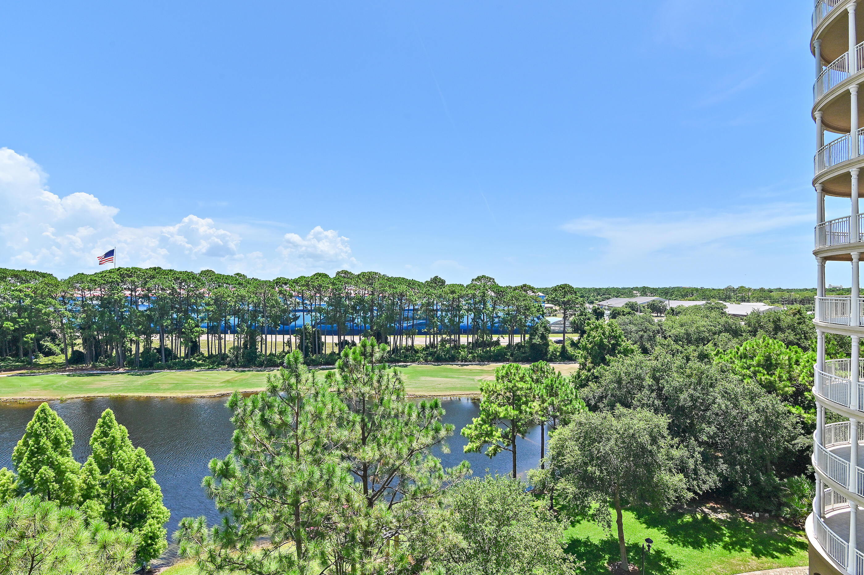 ONE WATER PLACE - Residential