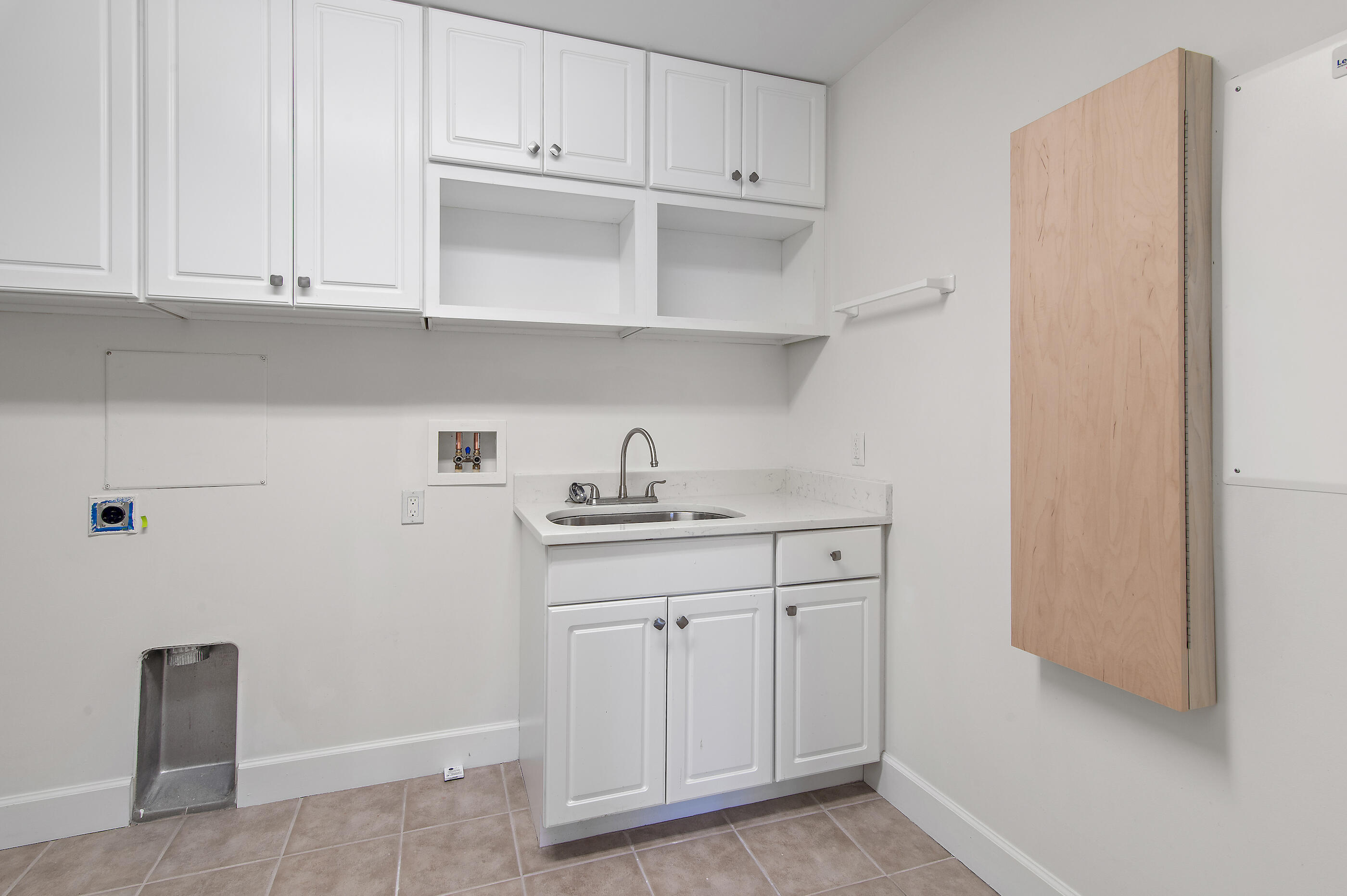 ONE WATER PLACE - Residential