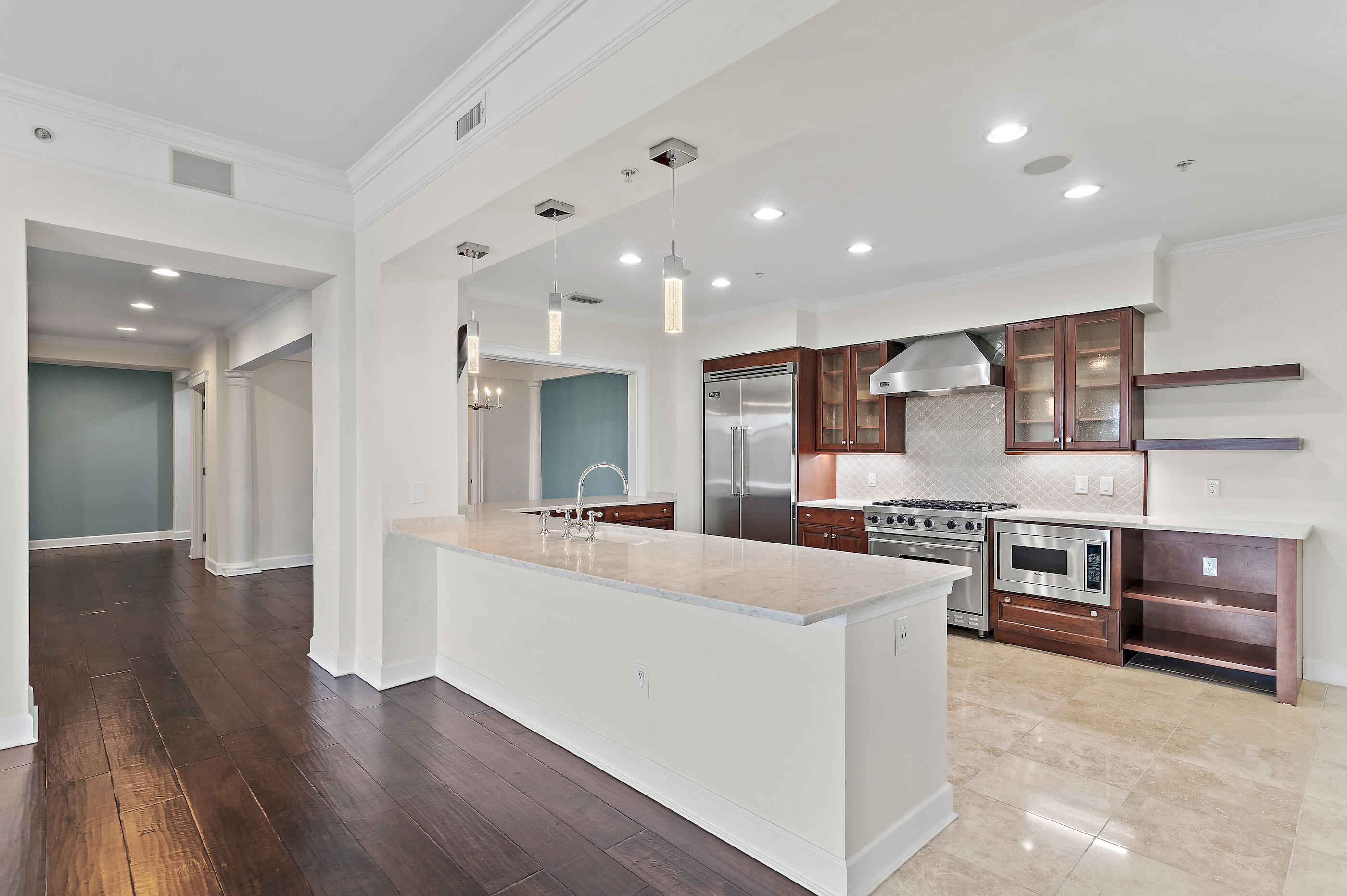 ONE WATER PLACE - Residential